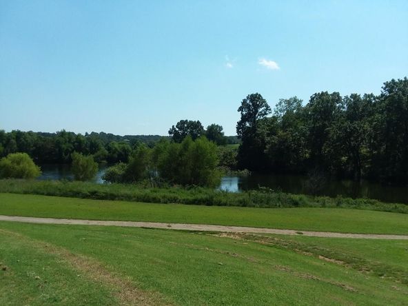 23980 Shadow Lake Dr, Wheatland, MO 65779